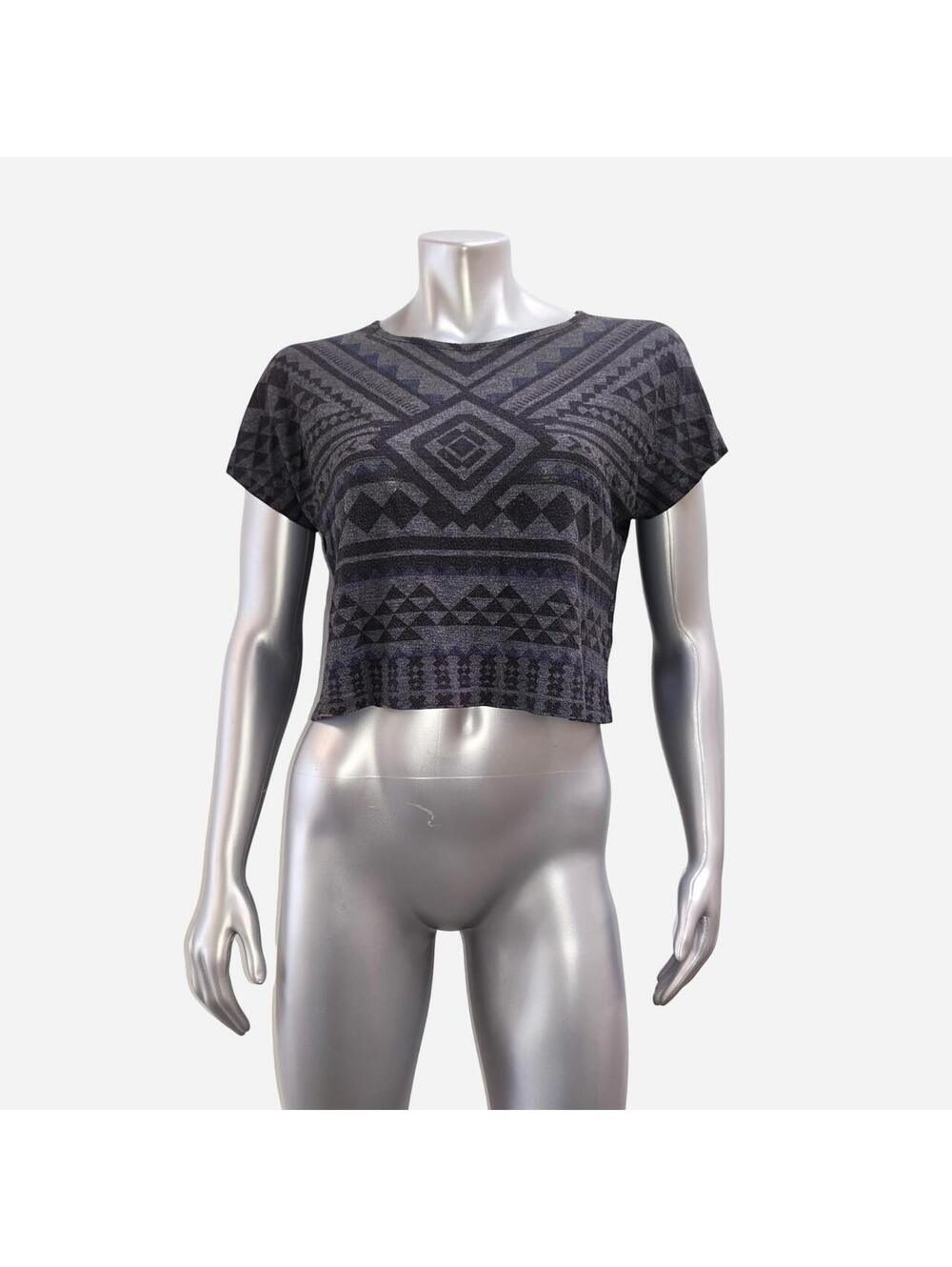 Forever 21 XXI Womens Geometric Graphic Crop Top Short Sleeve Charcoal Medium